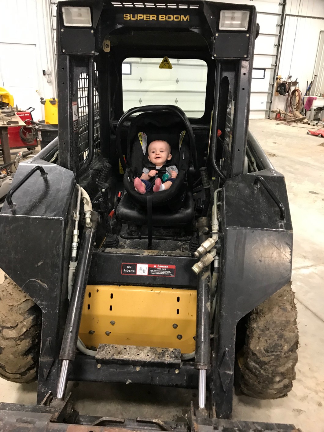 9EBD17D8-9711-400F-B014-28476D7A85B3