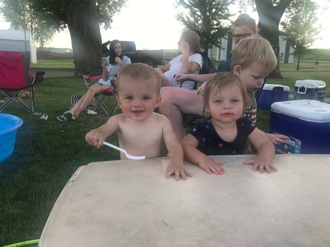 7FE64E45-BD49-4798-ABFF-3D1284230C71